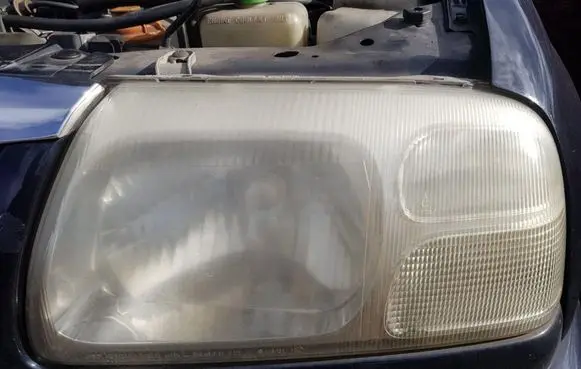 Suzuki Grand Vitara I Headlight/headlamp