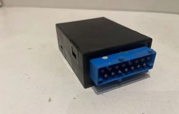BMW 3 E36 Window wiper relay 61358357068 8357068 05012100