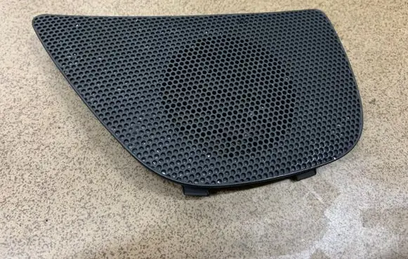 Side speaker trim/cover