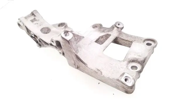 Volkswagen PASSAT B6 Generator/alternator bracket 06F903143E