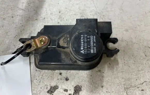 Mitsubishi Pajero Central locking motor MB669753
