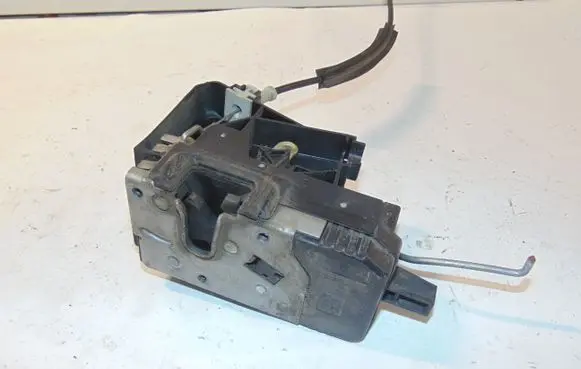 Opel Signum Front door lock 13157762 13210765 5133086