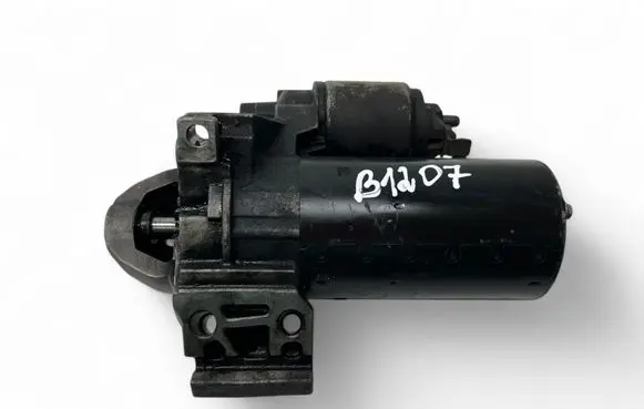BMW X5 E70 Starter motor 0001148010