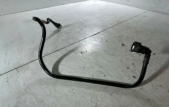 Dodge Challenger Fuel line pipe KC96402CFF