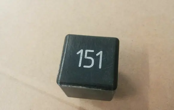 Volkswagen Golf II Other relay 191945383