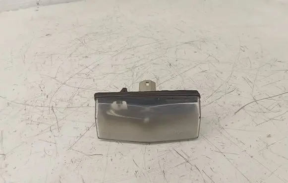 Toyota Prius (XW30) Number plate light