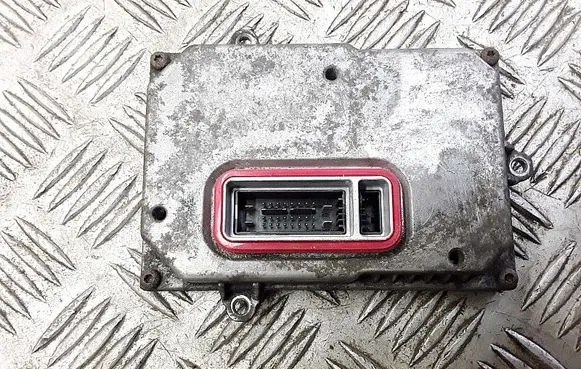 Citroen C6 Xenon control unit/module 1307329100