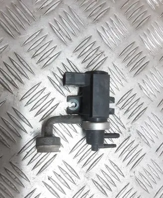 Volkswagen PASSAT B5.5 Turbo solenoid valve 1J0906627