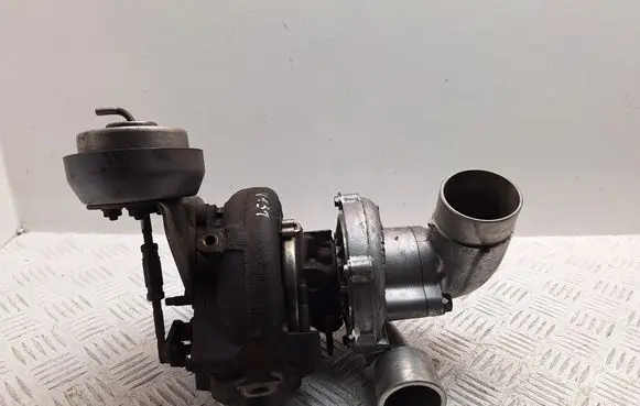 Toyota Corolla Verso AR10 Turbo 172010R020 06072601109 0184a