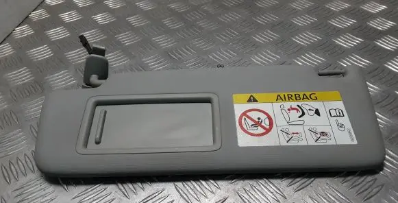 Sun visor