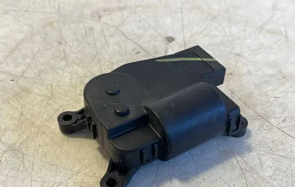 Polestar 2 Air flap motor/actuator 8889079567