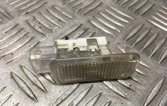 Audi A6 S6 C6 4F Number plate light