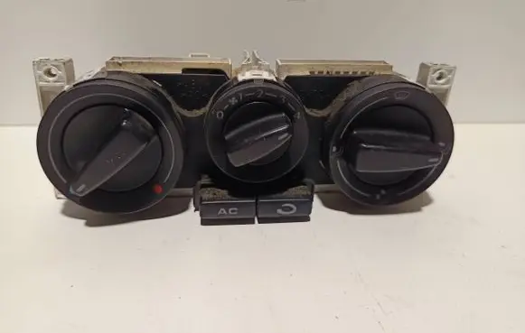 Skoda Octavia Mk1 (1U) Climate control unit 1J0820045E 9015109A0000 659498K05