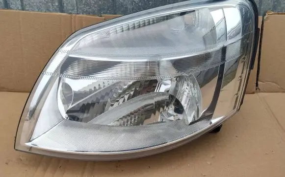 Peugeot Partner Headlight/headlamp 6204za 9849