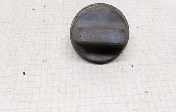 Renault Megane I Fuel tank filler cap 7700807379