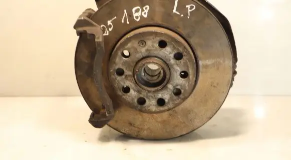 Volkswagen Golf VII Front wheel hub spindle knuckle