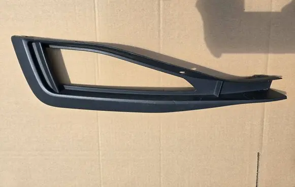 Volkswagen PASSAT B8 Front bumper lower grill 3G0853665K