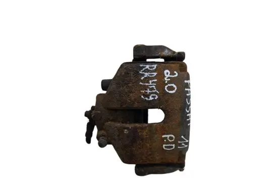 Volkswagen PASSAT B7 Front brake caliper