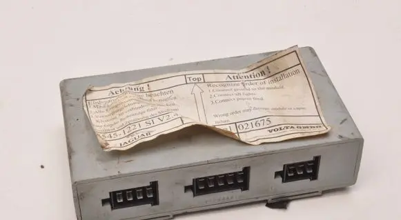 Jaguar X-Type Tow bar relay 8545-1221