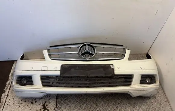Mercedes-Benz C W204 Front bumper 