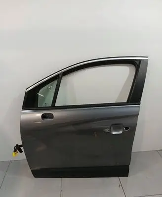 Opel Crossland X Front door