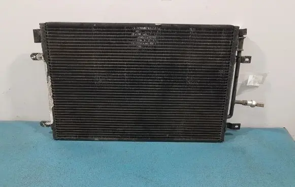 Audi A4 S4 B7 8E 8H Air conditioning (A/C) radiator (interior) 8e0260401h
