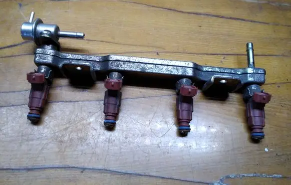 Nissan Almera Fuel injectors set 