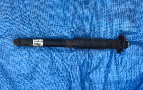 BMW X3 E83 Rear shock absorber/damper 3413789