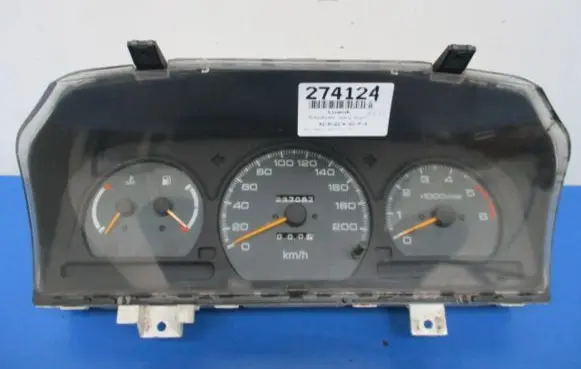 Mitsubishi Space Wagon Speedometer (instrument cluster)