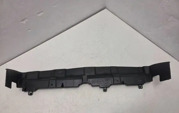Ford Ecosport Intercooler air guide/duct channel CN15A001A04AA