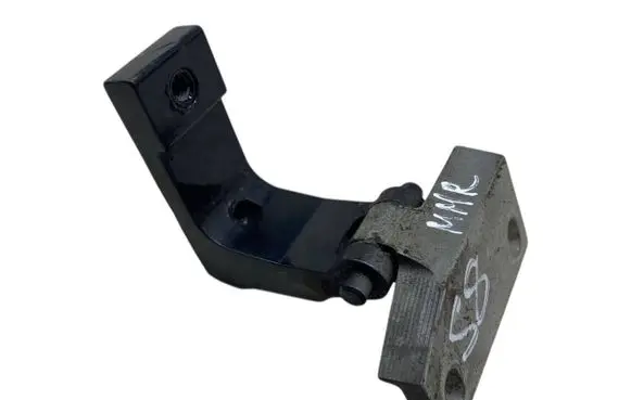 Audi A3 S3 8L Rear door upper hinge 4D0833402