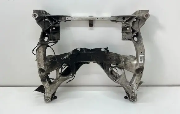 BMW 5 GT F07 Front subframe 6796693 VT6N54LL