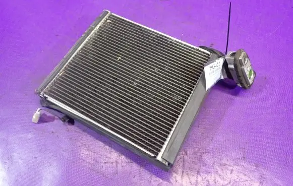Toyota Auris 150 Air conditioning (A/C) radiator (interior) MF4475003070