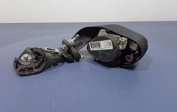 Peugeot Bipper Front seatbelt 7354644770E