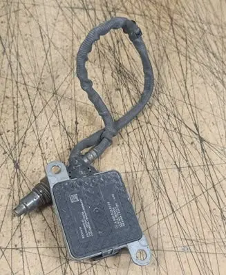 Mercedes-Benz E W213 Lambda probe sensor A0009053009