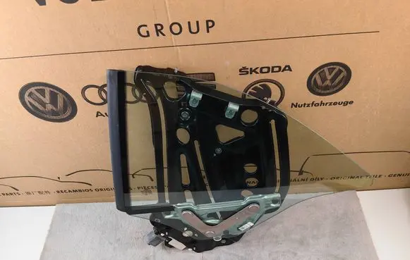 Audi A3 S3 8V Rear side window 8V7845297D 8V7839397B 1511050056