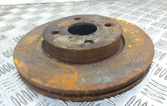 Toyota Yaris Front brake disc