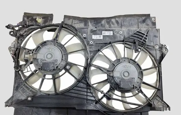 Toyota Avensis T270 Electric radiator cooling fan 160400R170 DT4227505601