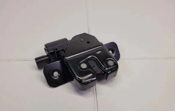 Renault Clio V Tailgate/trunk/boot lock/catch/latch 905039221R