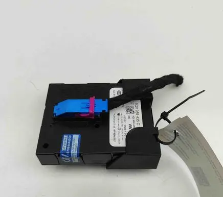 Audi A3 S3 8V Keyless (KESSY) go control unit/module 5Q0959435C
