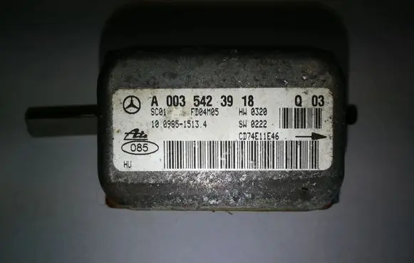 Mercedes-Benz C W203 Acceleration sensor 10098515134 A0035423918