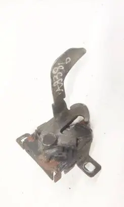 Engine bonnet/hood lock/catch
