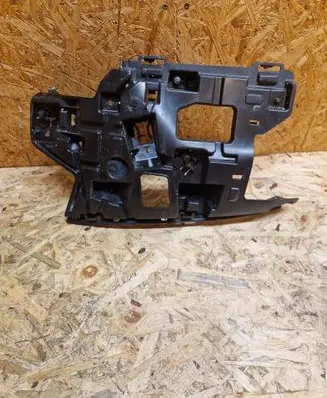 Volvo V40 Front bumper mounting bracket 31425001
