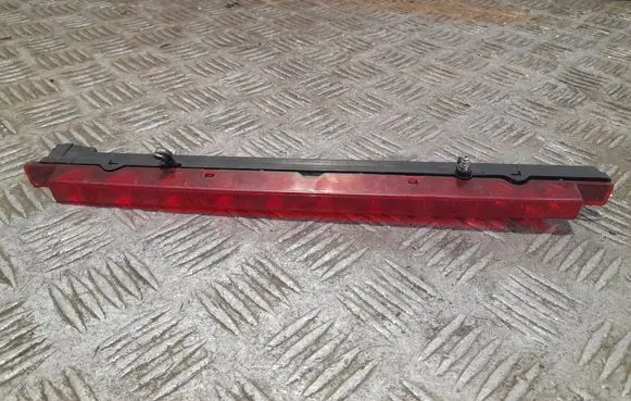 Audi A3 S3 8L Third/center stoplight 8d9945097b