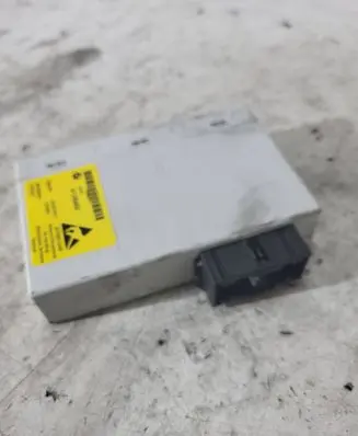 BMW 5 E60 E61 Central console control unit 80059001
