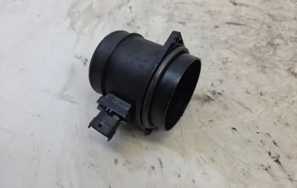 Jaguar XE Mass air flow meter G4D312B579AA