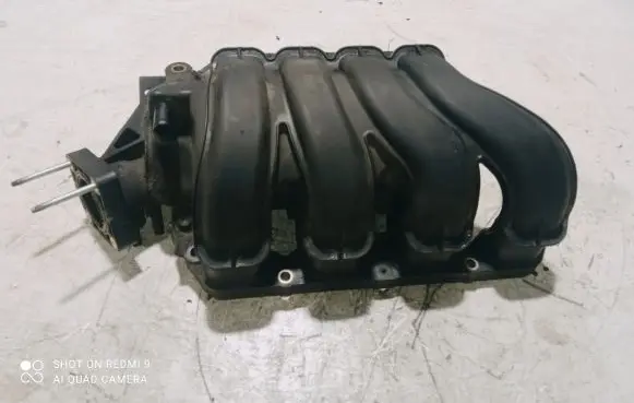 Toyota Corolla Verso AR10 Intake manifold