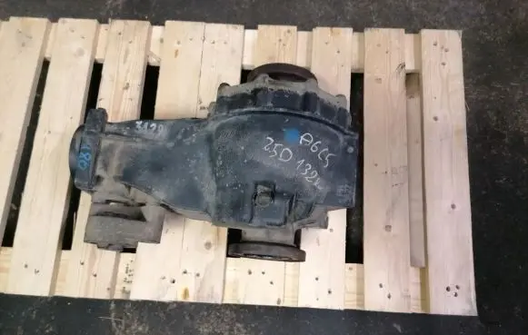Audi A6 S6 C5 4B Gearbox transfer box case EUS070403 3429