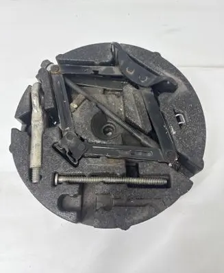 Opel Astra H Tool set B13327305 329755060