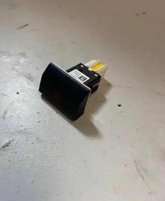 Skoda Superb B6 (3T) Hazard light switch 3T0953235A 03002460